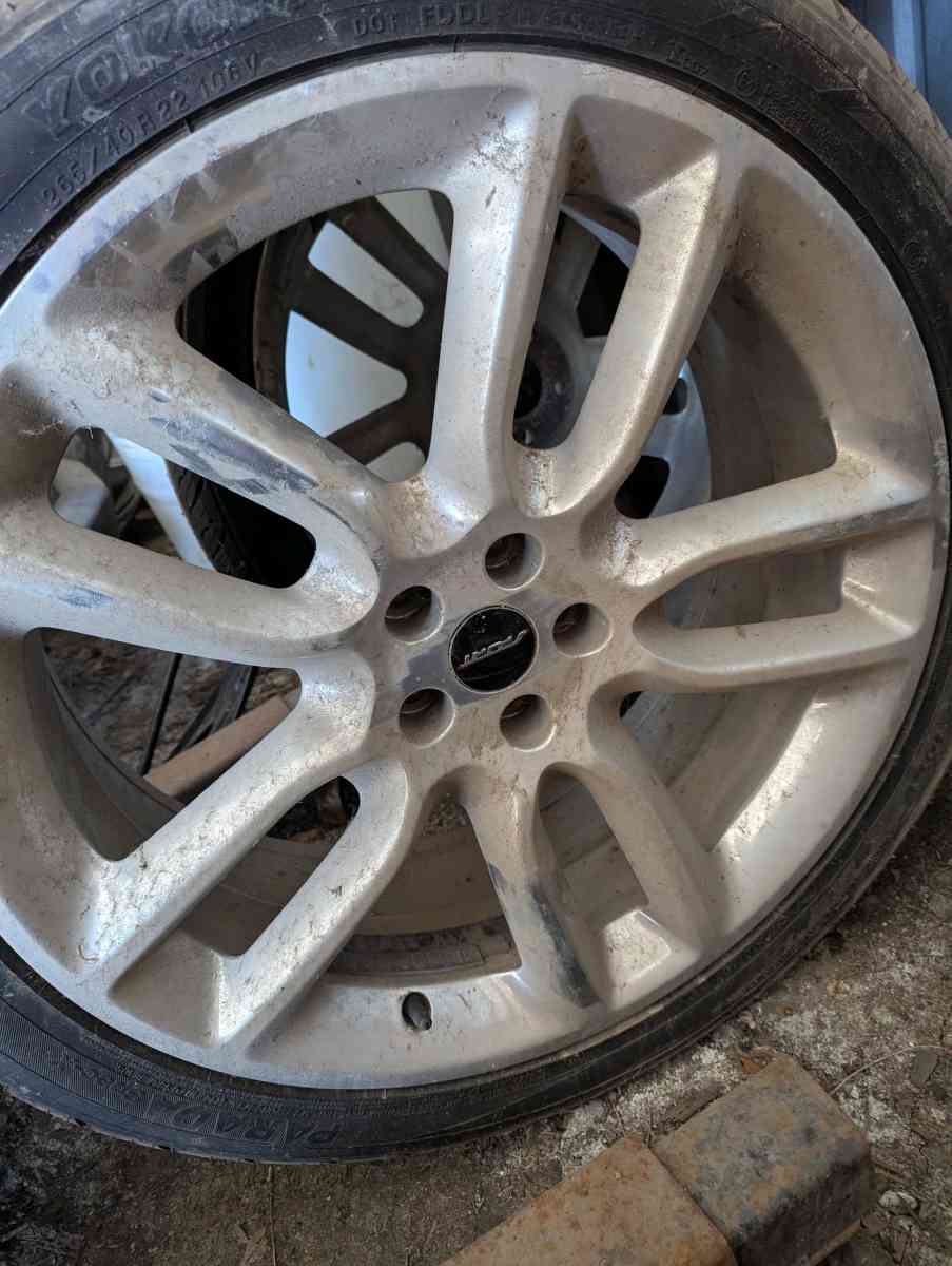 09 Ford edge sport 22inch rims and tires - Saint Cloud, Minnesota - FleaMarketBay