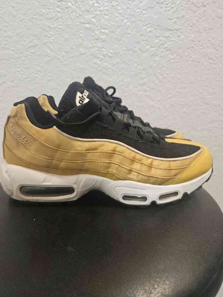 Nike Air Max 95 LX - Tulsa, Oklahoma