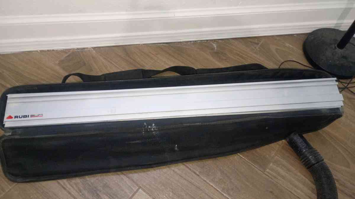 giant tile cutter slap system with carrying case and tools - El Campo, Texas - FleaMarketBay