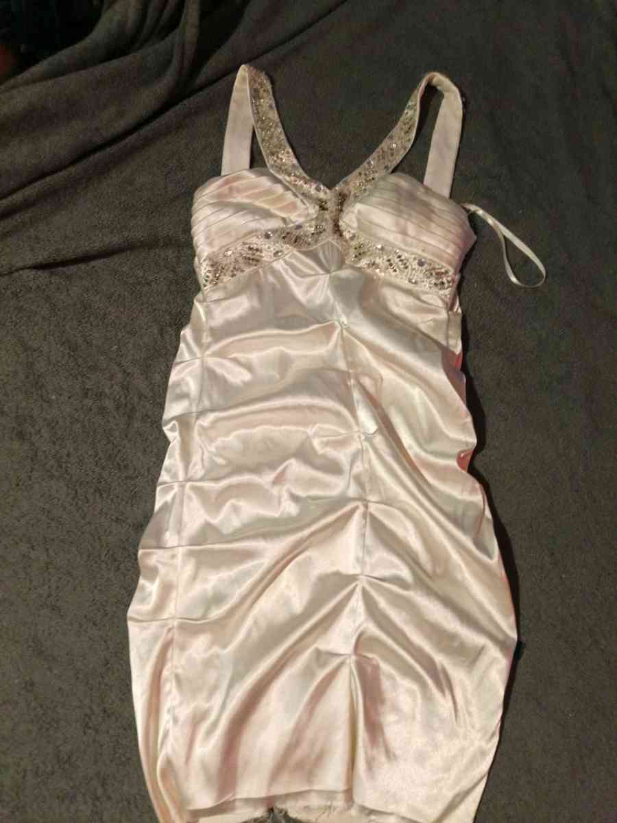 B Darlin prom dress - Brixey, Missouri