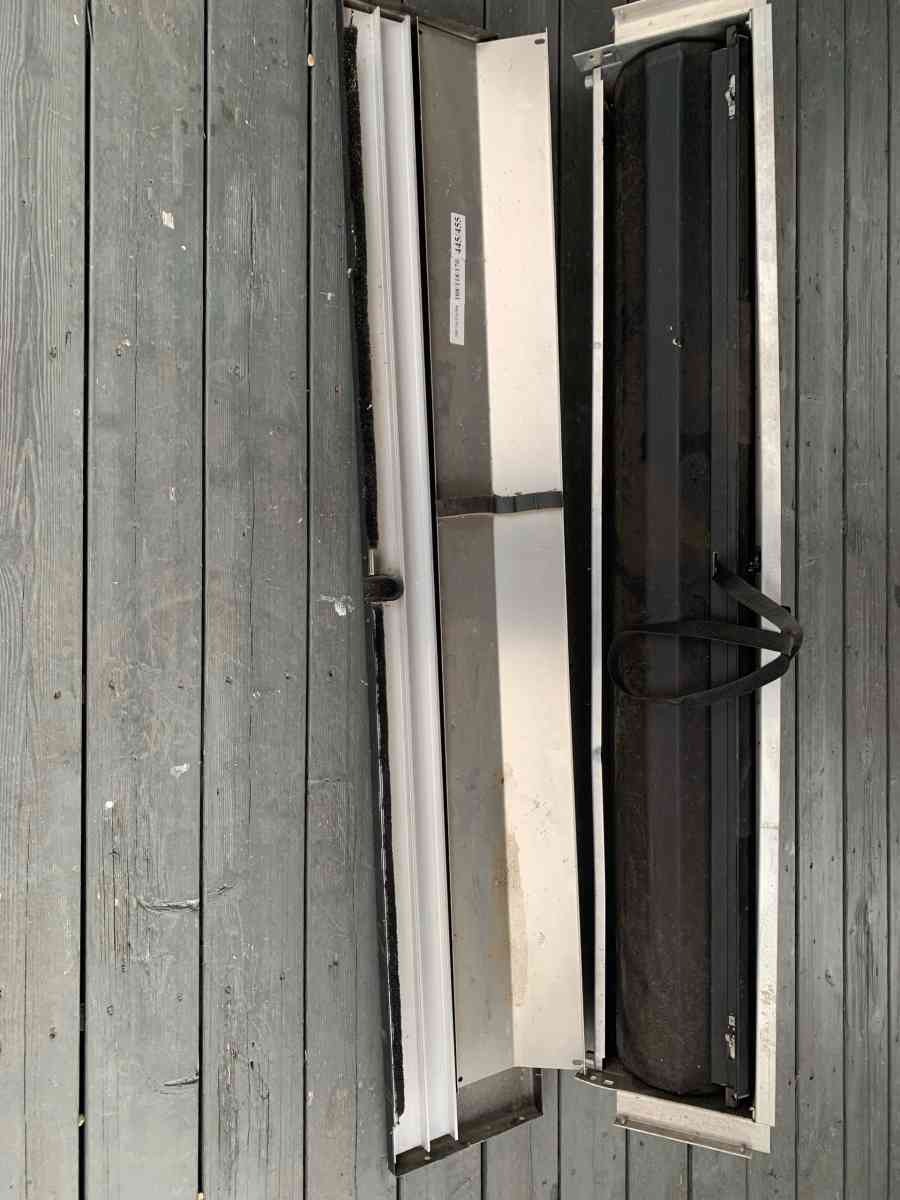 truck bed cover - West Babylon, New York - FleaMarketBay