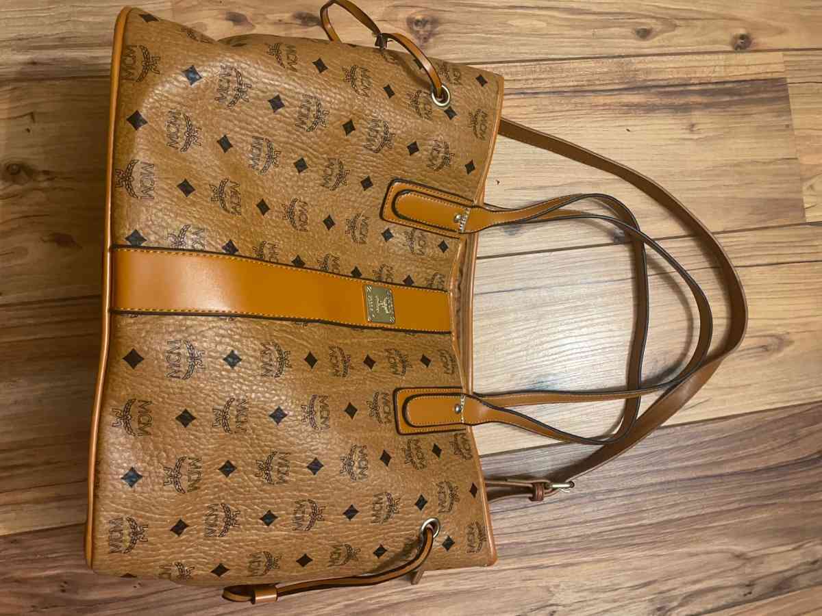 Mcm tote bag - Millersville, Maryland - FleaMarketBay