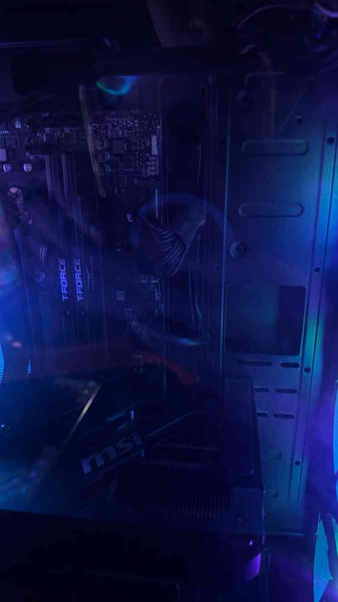 Gaming PC With Montior - Youngstown, Ohio - FleaMarketBay