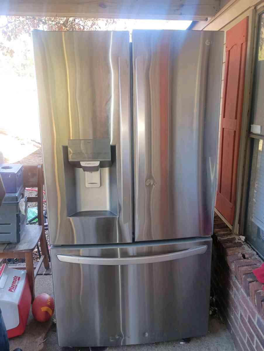 Stainless steel LG WiFi Smart Refrigerator