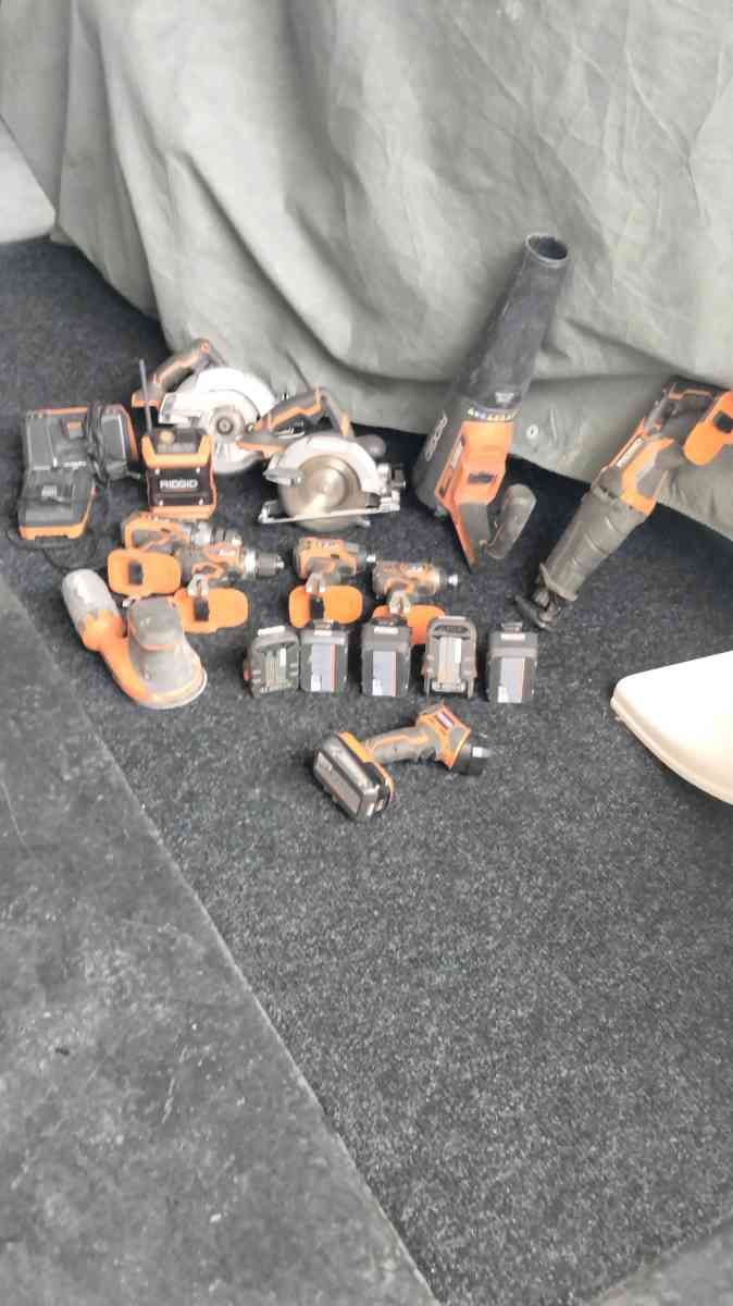 Ridge 20volt assorted power tools all work good condition - Santa Ynez, California - FleaMarketBay