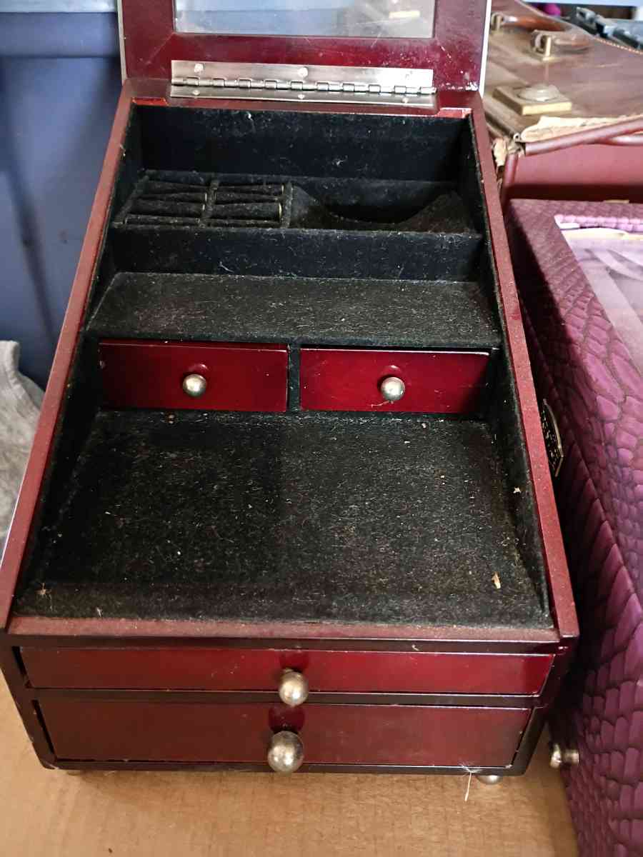 Old Antique Jewelry Boxes - Columbia, Missouri - FleaMarketBay