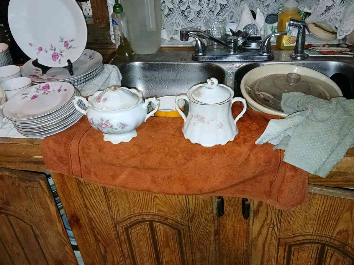 fine china - Boone, North Carolina - FleaMarketBay