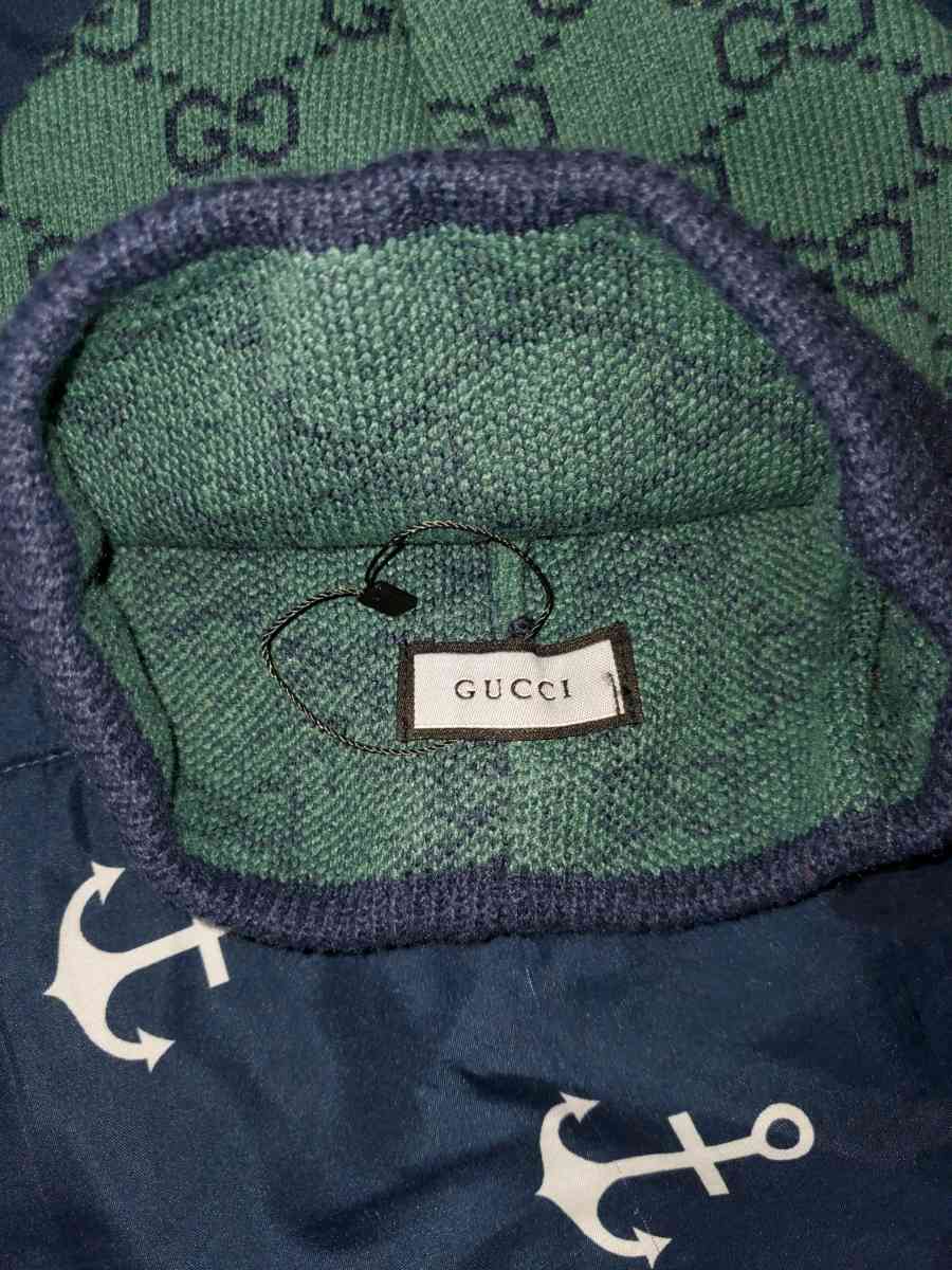 Gucci logo knit beanie - Chester, Virginia - FleaMarketBay