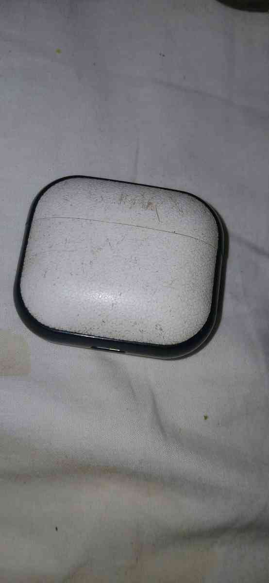 off brand blue tooth wireless earbuds - Atlanta, Georgia