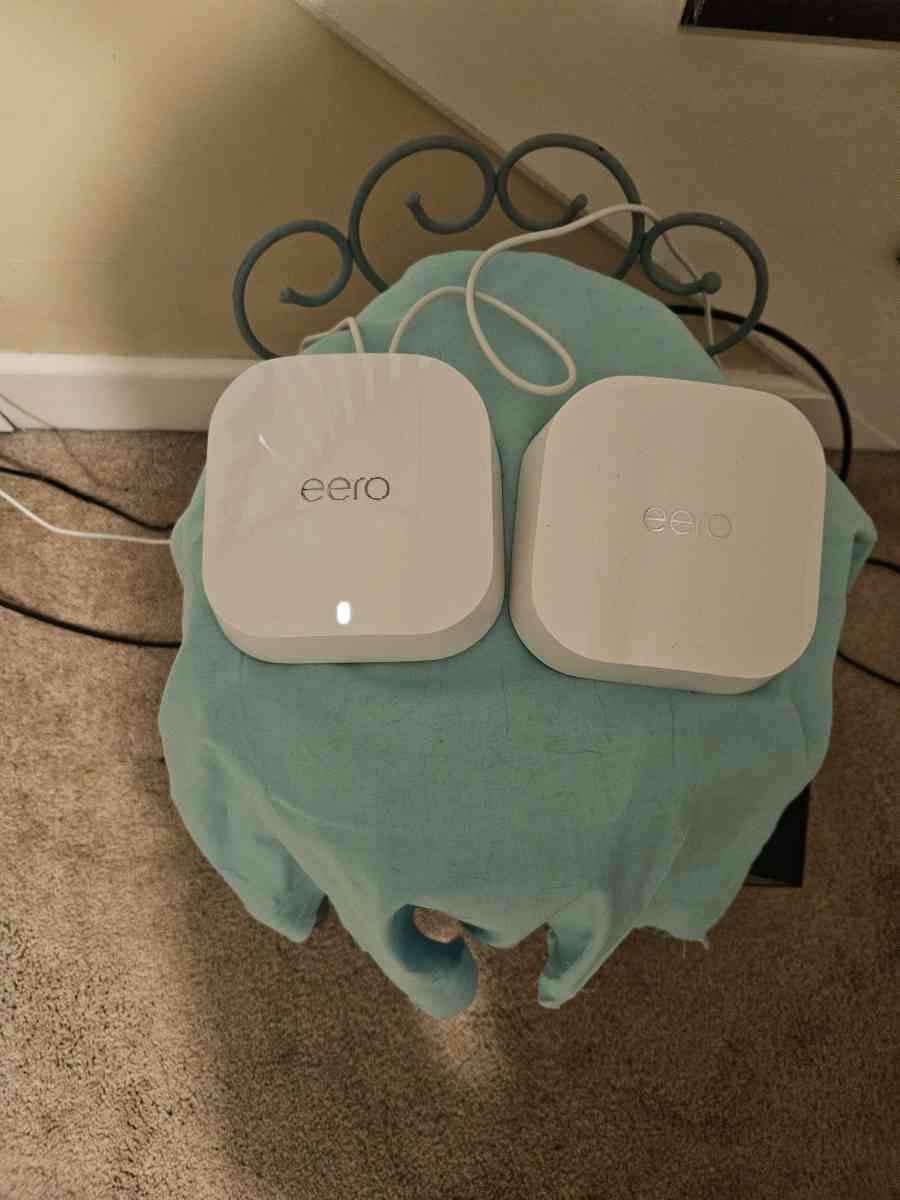 Eero 7 DuelBand Mesh wifi router 2 pack - Woodstown, New Jersey