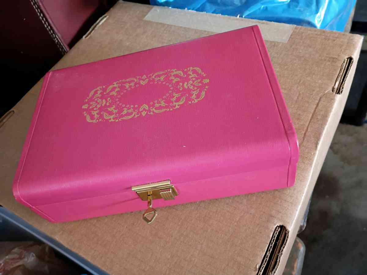 Old Antique Jewelry Boxes - Columbia, Missouri - FleaMarketBay