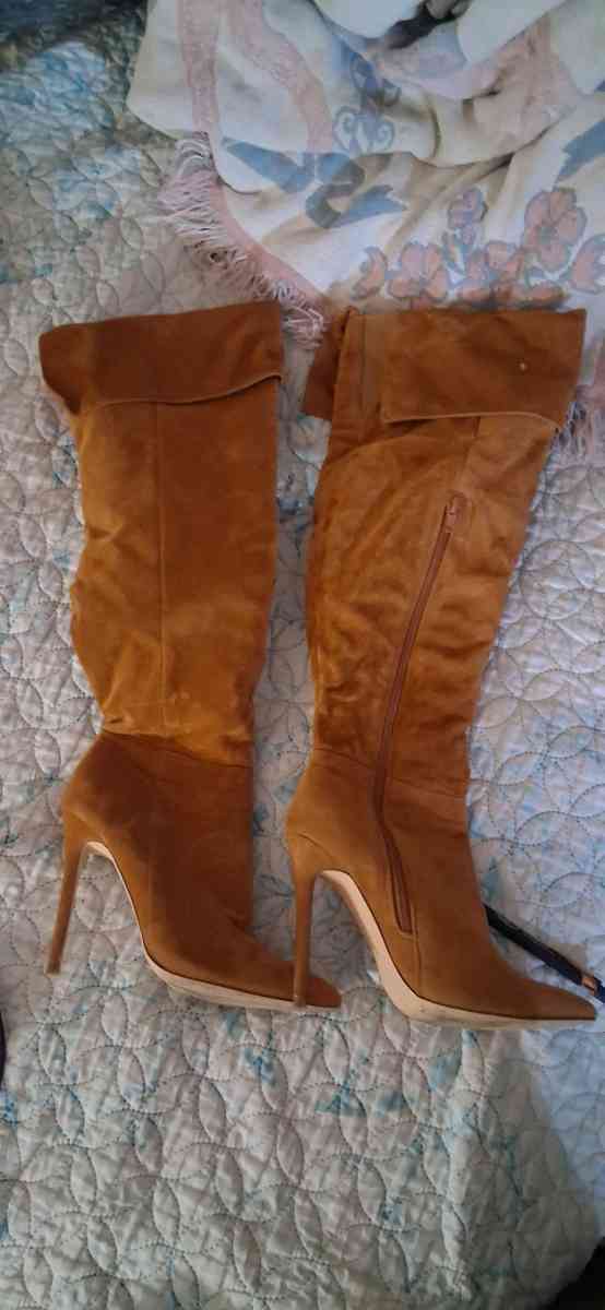 knee high boots - Hudson, Florida