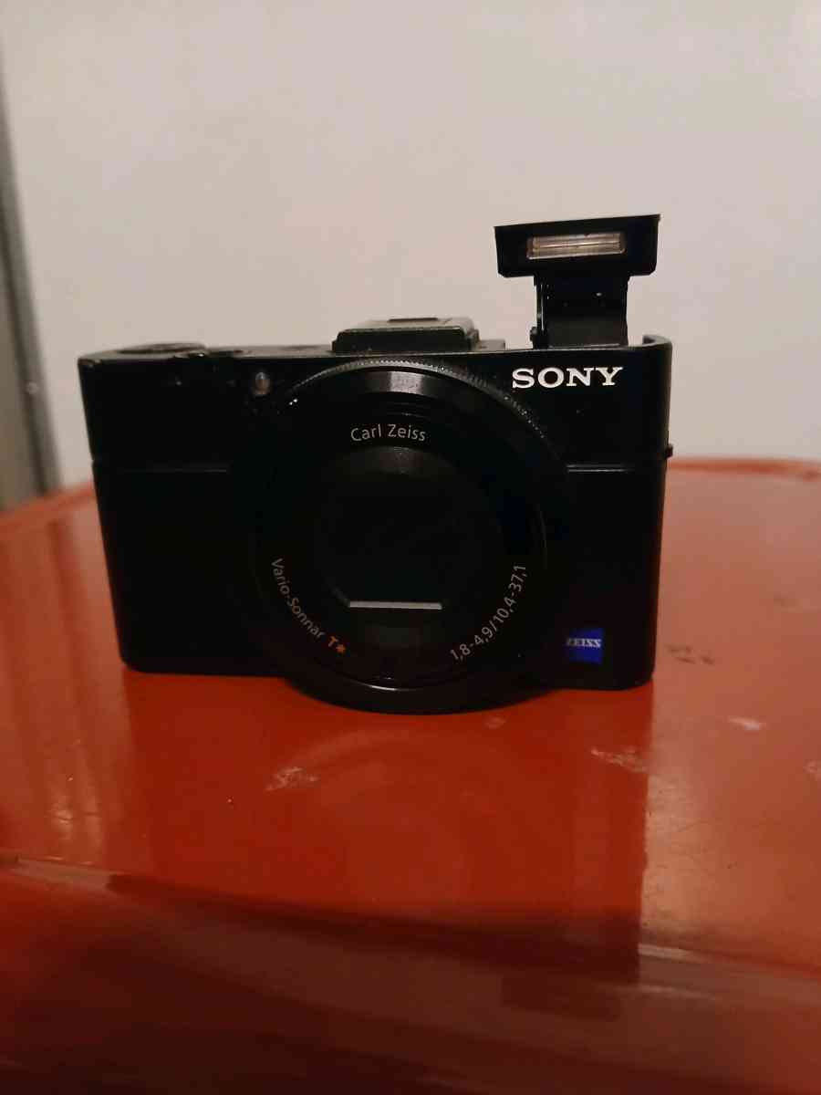 Sony RX100 II DIGITAL CAMERA - Vancouver, Washington - FleaMarketBay