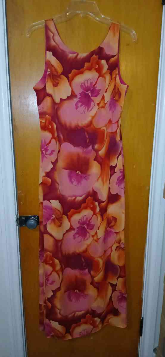 Dress Size 9 - Bennettsville, South Carolina