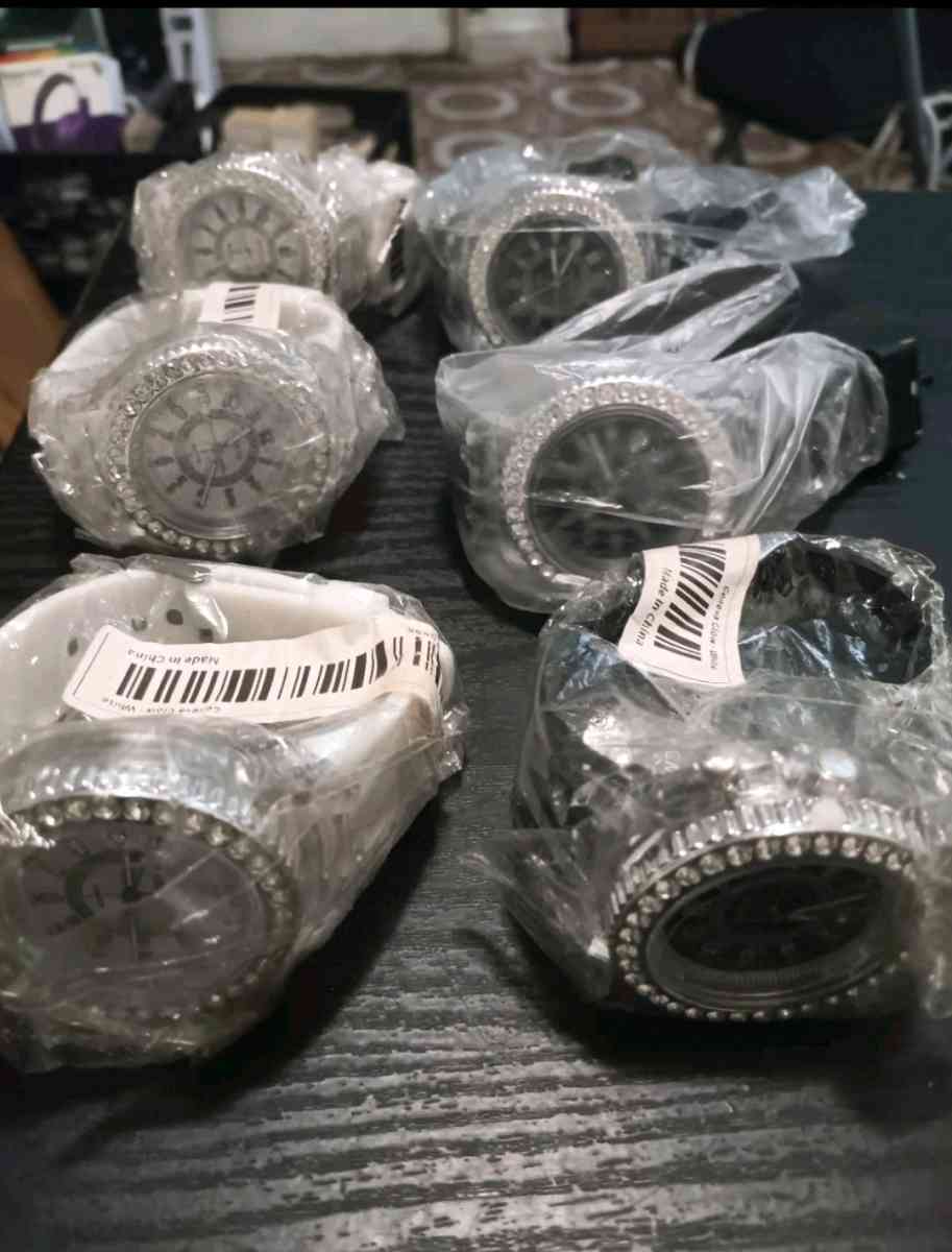 GENEVA ICE BEZEL FASHION STYLE WATCHES - Bronx, New York - FleaMarketBay