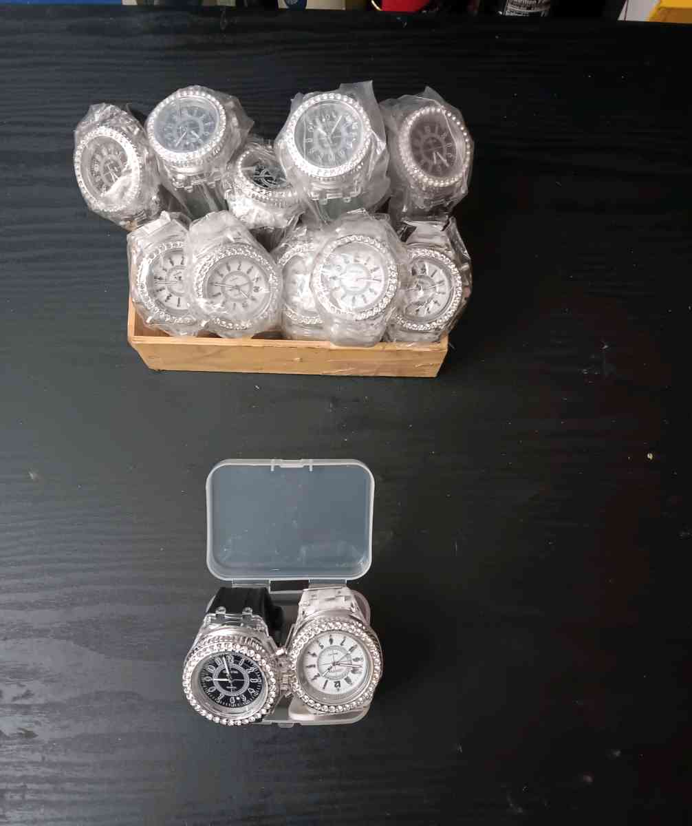 GENEVA ICE BEZEL FASHION STYLE WATCHES