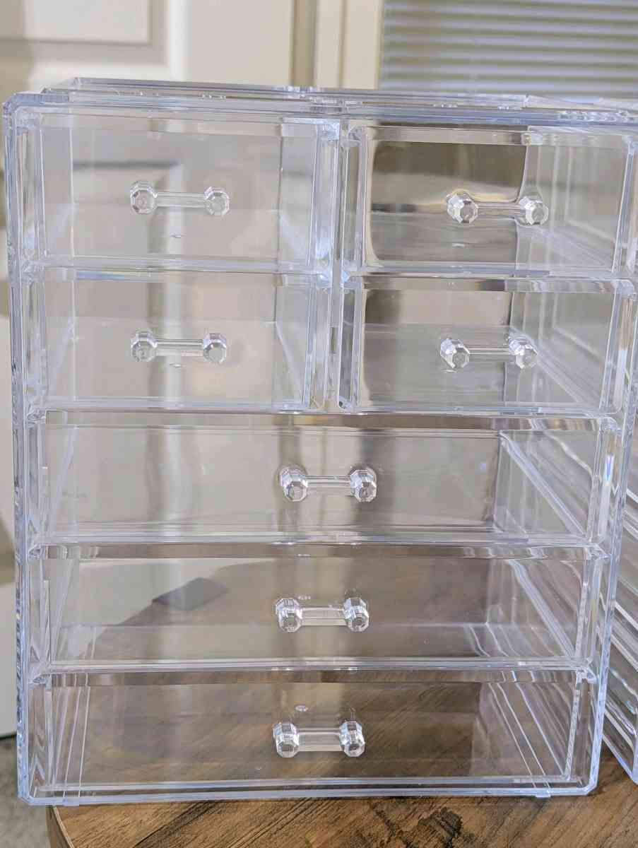 Jewelry  Makeup Cosmetics Organizer - Irving, Texas - FleaMarketBay