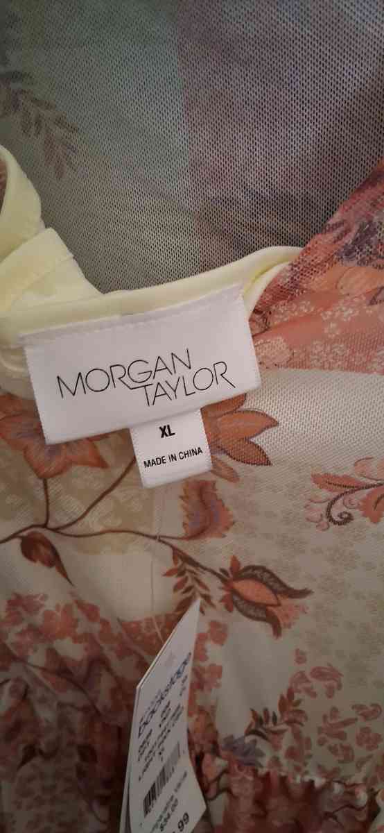 New top - Hudson, Florida - FleaMarketBay