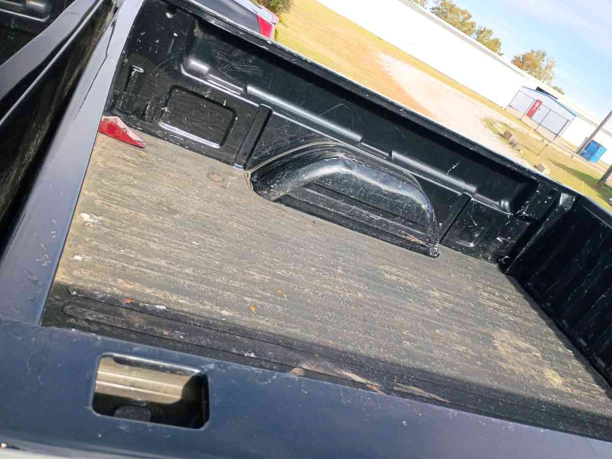 2003 Chevy Silverado - Foley, Alabama - FleaMarketBay