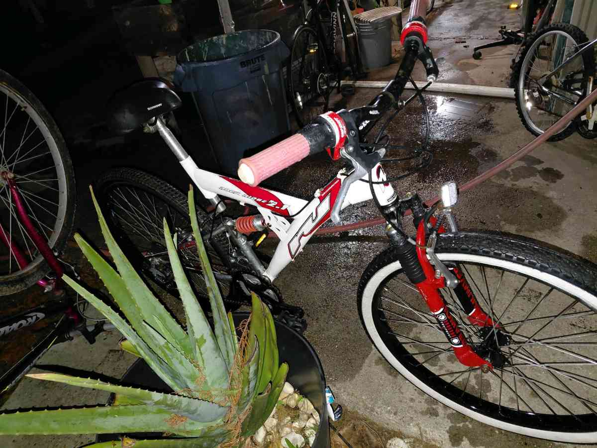 ROCK RIDGE SHIMANO BIKE - Gretna, Louisiana - FleaMarketBay