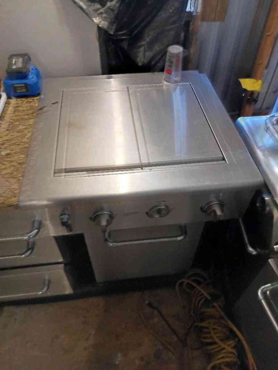 outdoors kitchen - Augusta, Georgia - FleaMarketBay