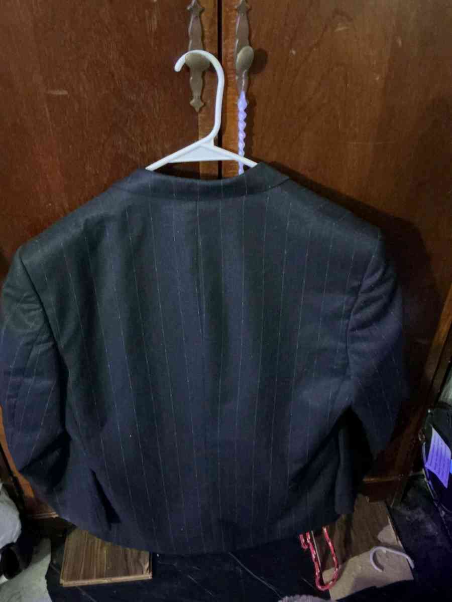Mens Black Suit - Atlanta, Georgia - FleaMarketBay