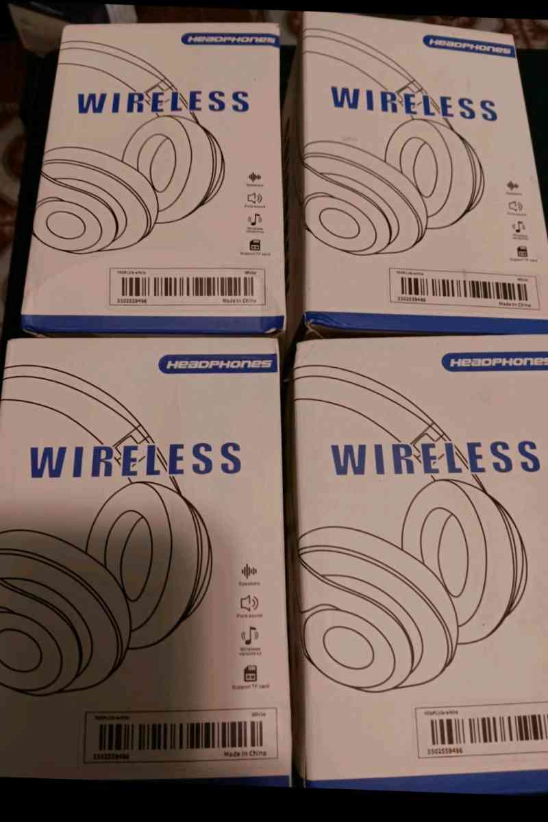 COLOURFUL WIRELESS ADJUSTABLE HEADPHONES - Bronx, New York - FleaMarketBay