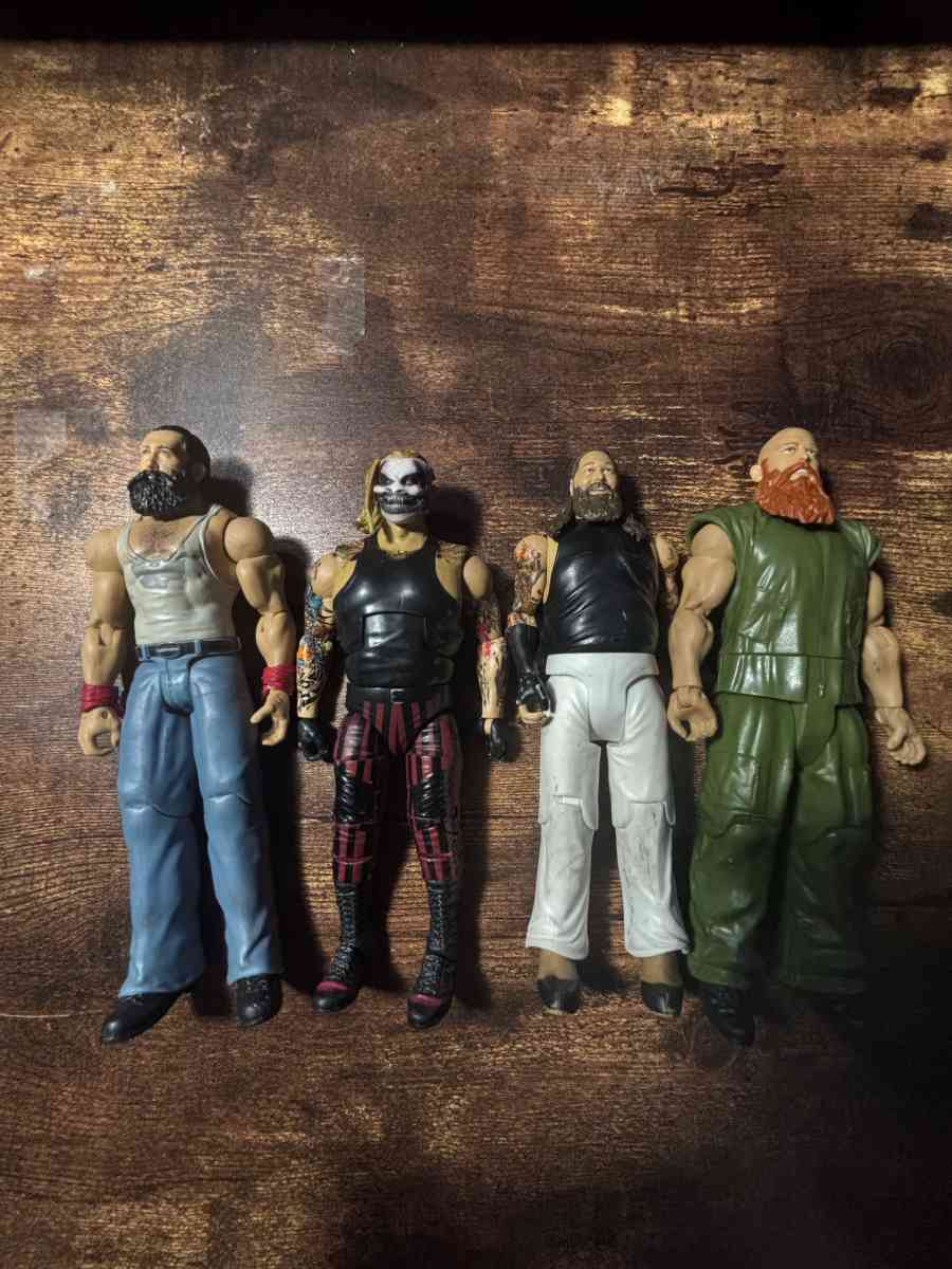 WWE figures - Alicia, Arkansas - FleaMarketBay