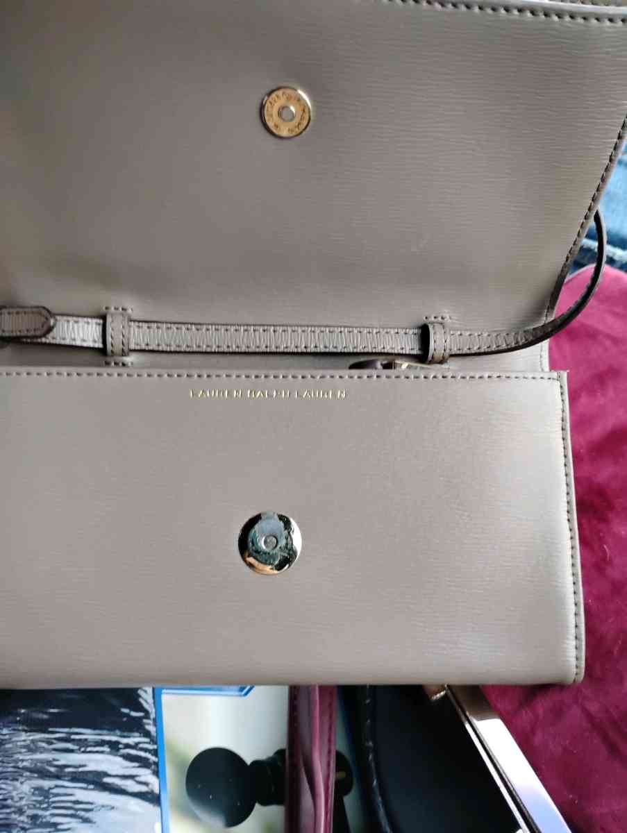 Purses - Columbia, Missouri - FleaMarketBay