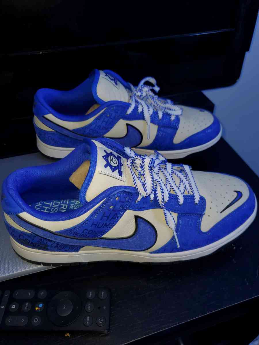 Jackie Robinson 75th anniversary Limited Edition Nike Dunks - Chester Gap, Virginia - FleaMarketBay