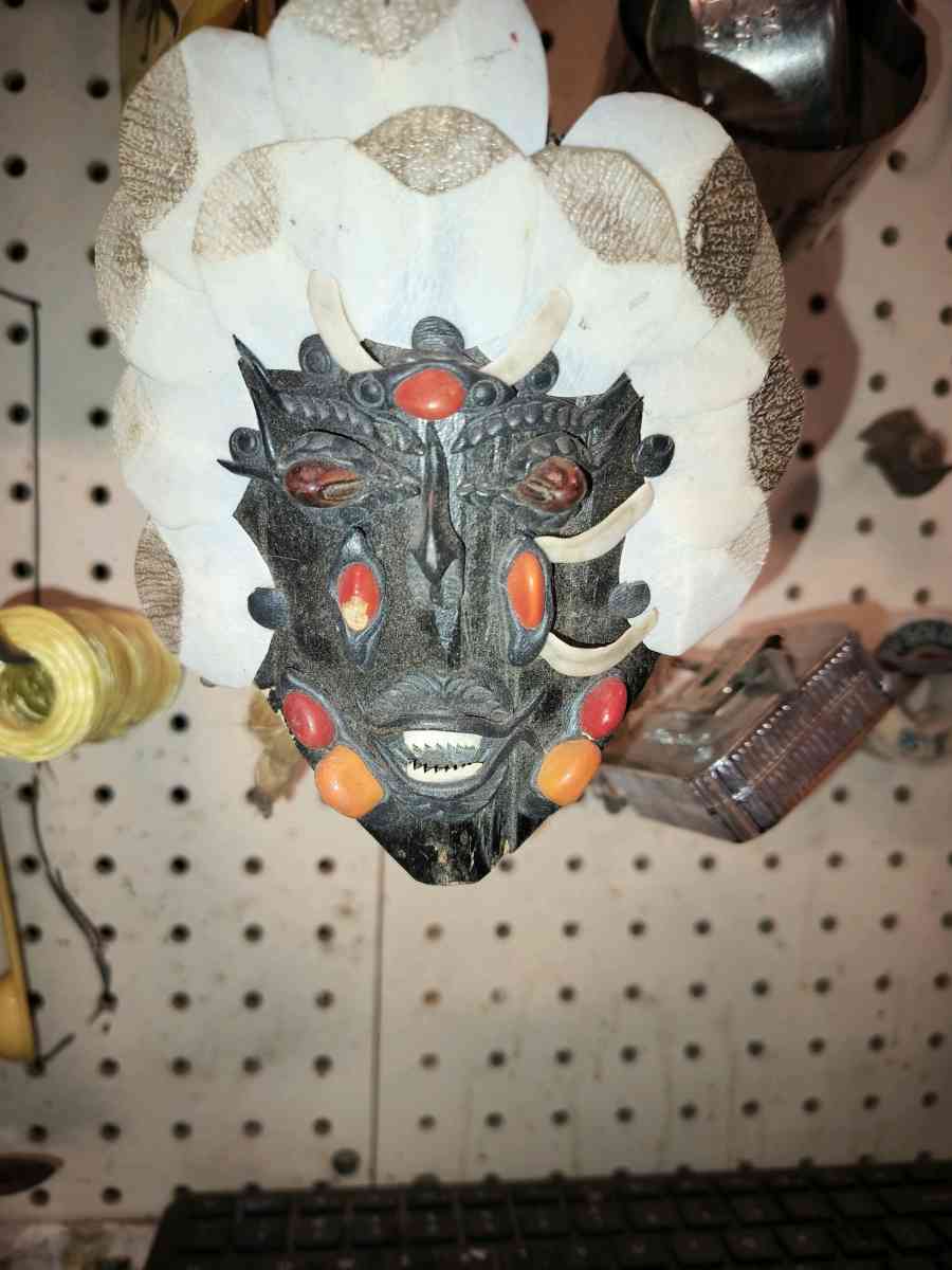 vintage mask - Beaver, Utah - FleaMarketBay