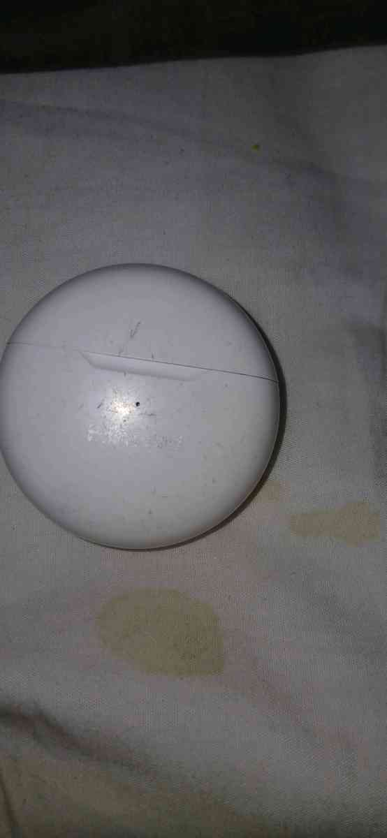 billboard Bluetooth wireless earbuds - Atlanta, Georgia - FleaMarketBay