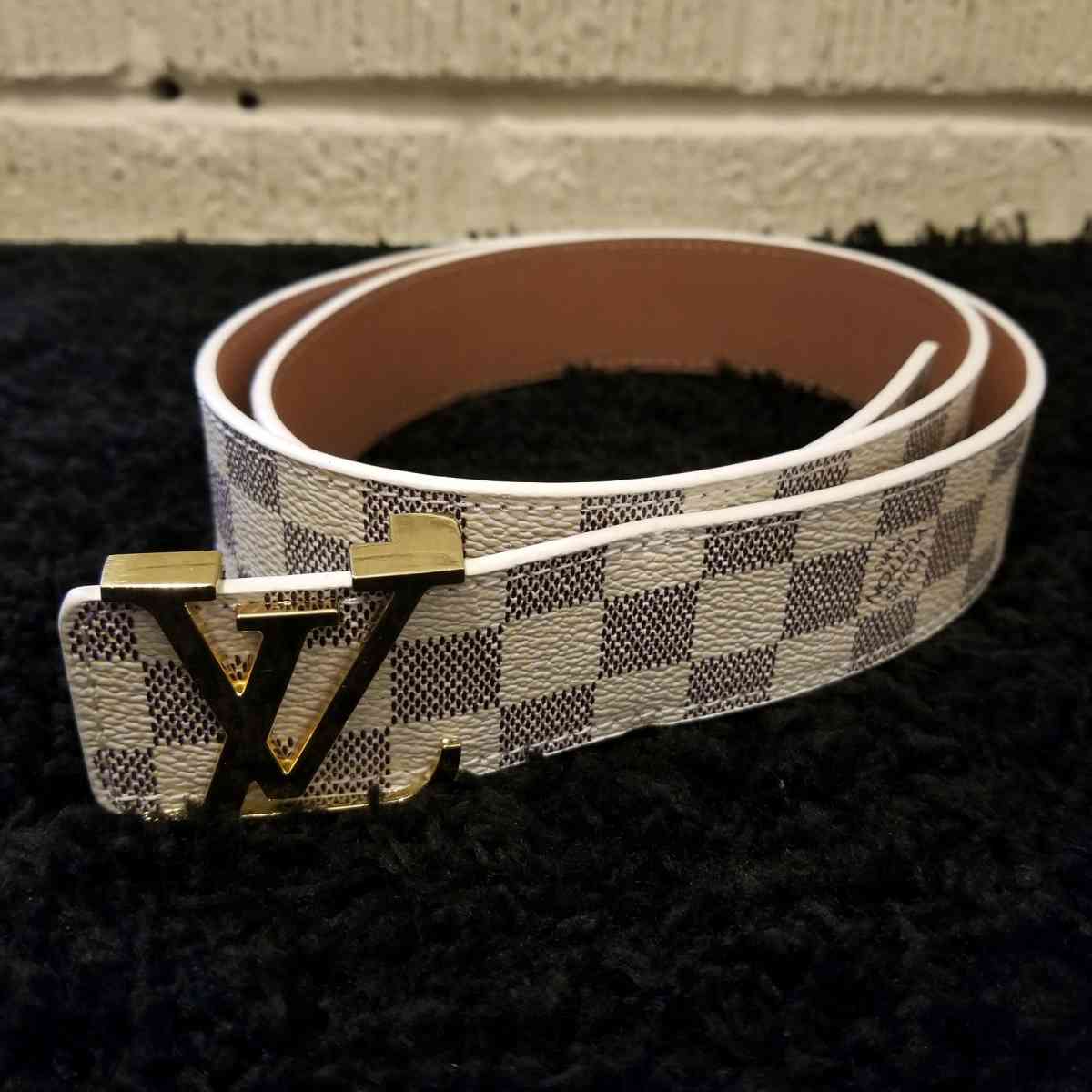 Designer Belt White - El Centro, California - FleaMarketBay