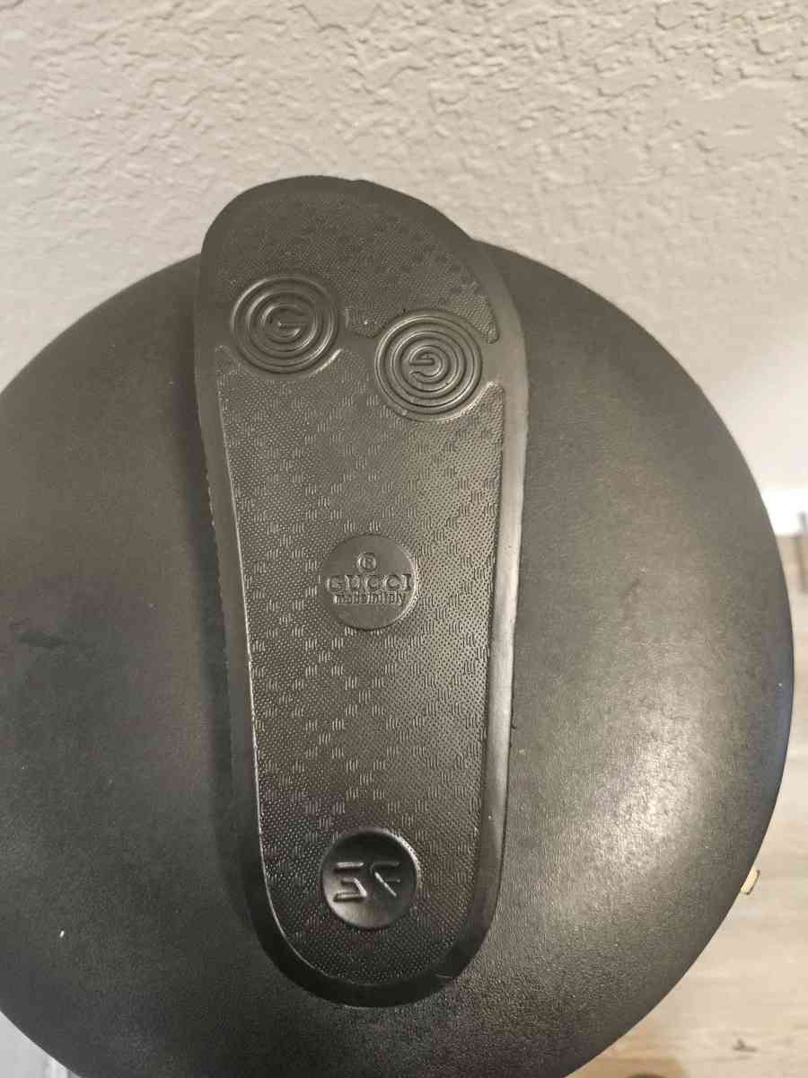 Amputee Super Rare Gucci Slide - Tulsa, Oklahoma - FleaMarketBay