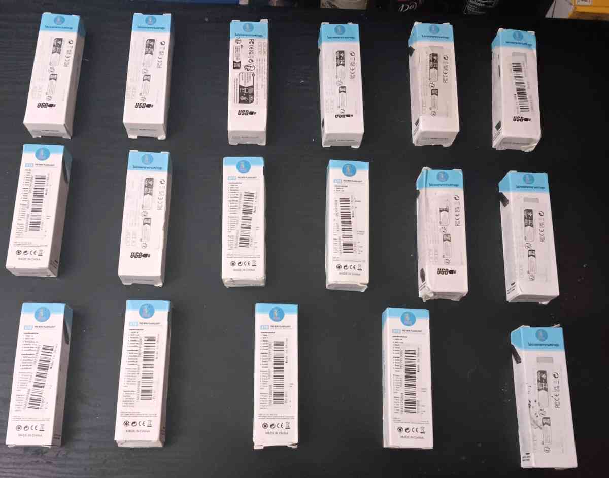 PAE MINI FLASHLIGHT POWER BANK - Bronx, New York - FleaMarketBay