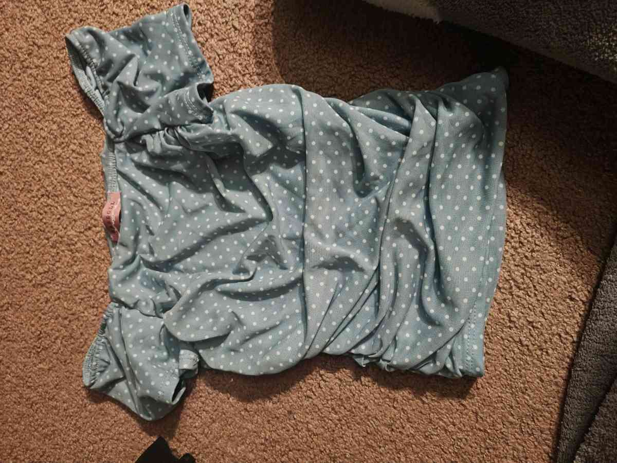 tops and shirts - Manteca, California - FleaMarketBay