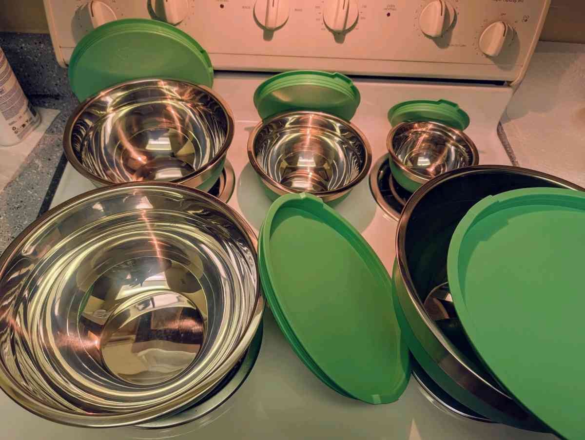 Stainless Steel Mixing Bowl Set - Irving, Texas - FleaMarketBay