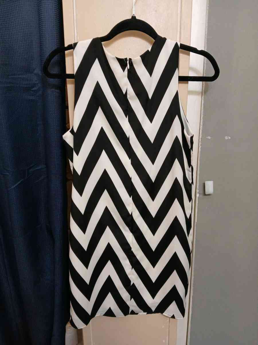 Everly Black and White Dress - Ava, Illinois - FleaMarketBay