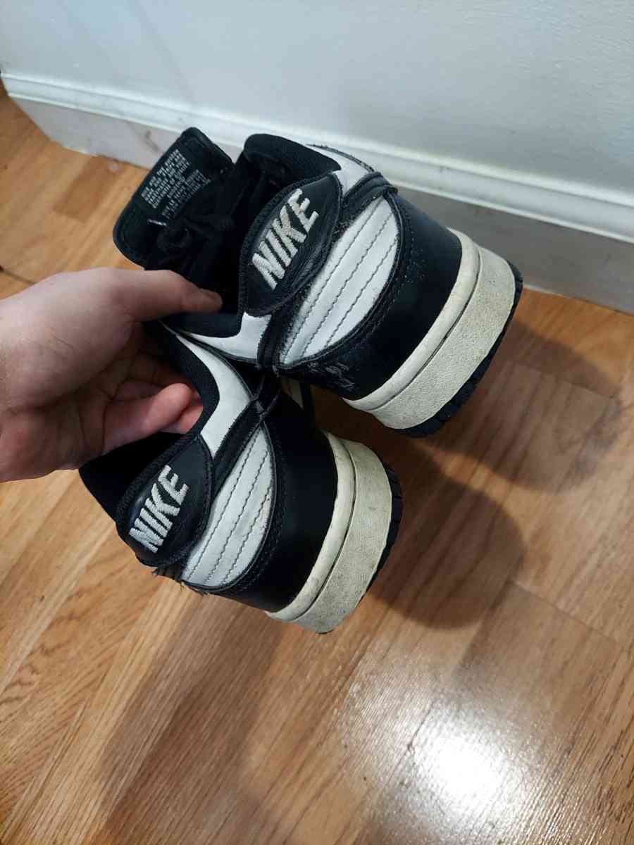 size 7 Nike pandas dunk - Brooklyn, New York - FleaMarketBay