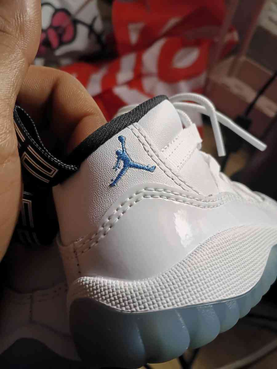 jordan legend blues 11s - Brooklyn, New York - FleaMarketBay