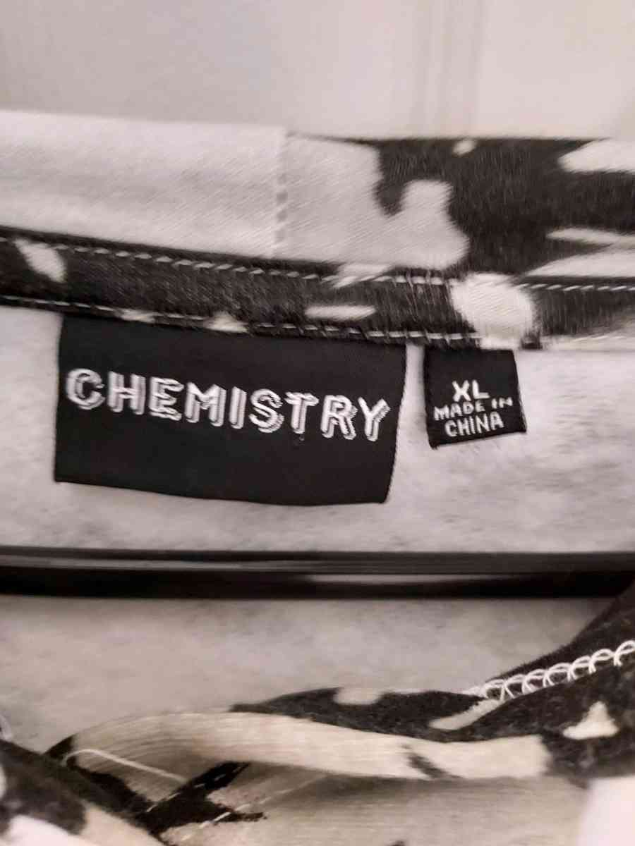 Cropped Tupac hoodie - Oceanside, California - FleaMarketBay