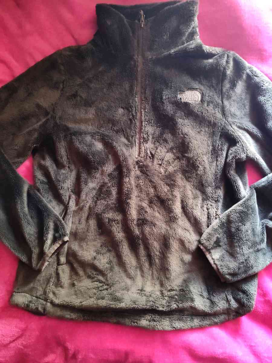 The North Face Women Osito Fuzzy Pullover - Mogadore, Ohio - FleaMarketBay