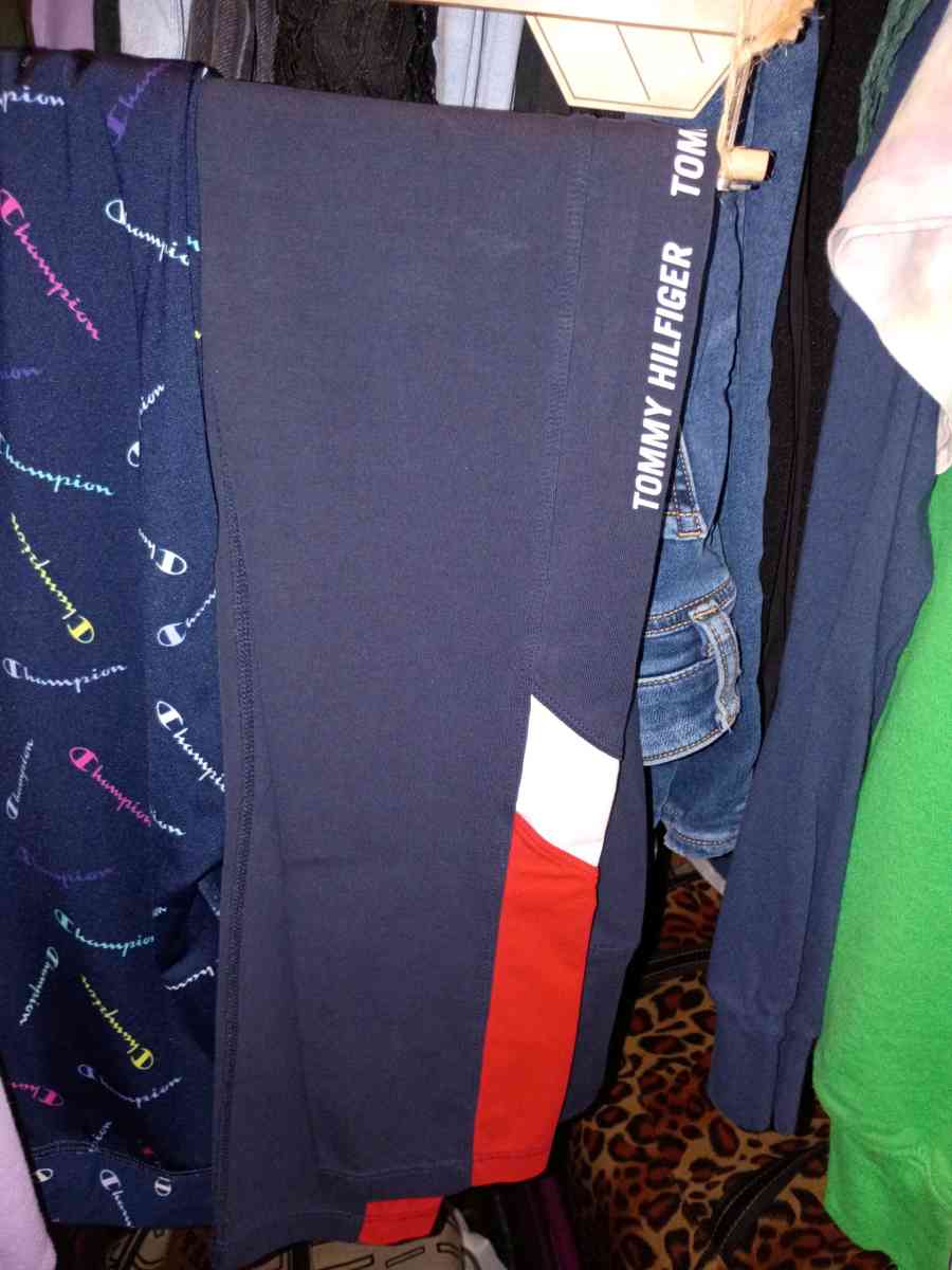 FAIRLY Worn Smaller Womens Cloths - Columbia, Missouri