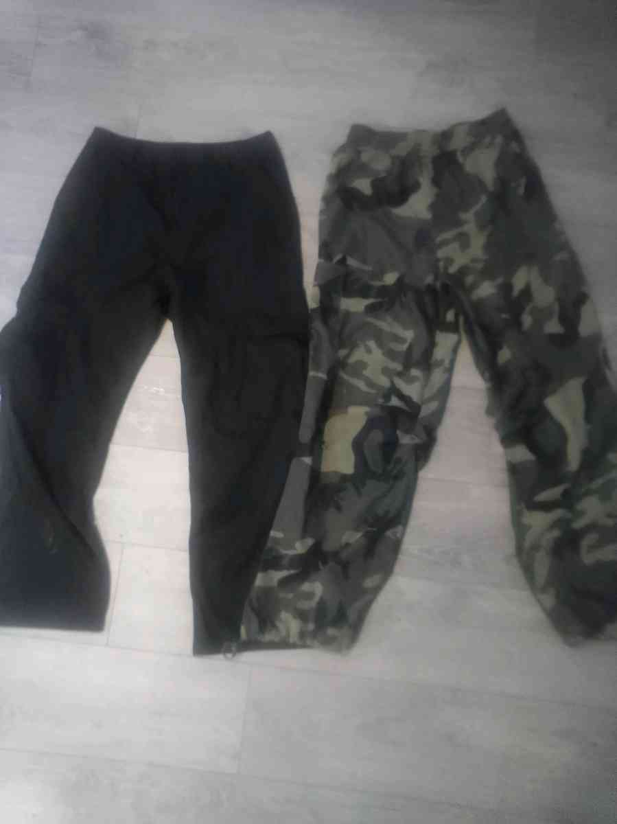 2 FOR 1 Cargo pants - Bronx, New York