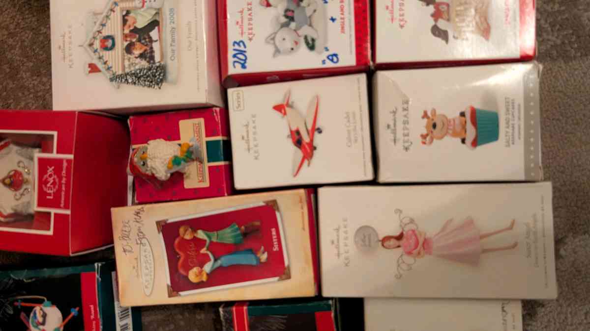 Hallmark collectible Ornaments - Asheboro, North Carolina - FleaMarketBay