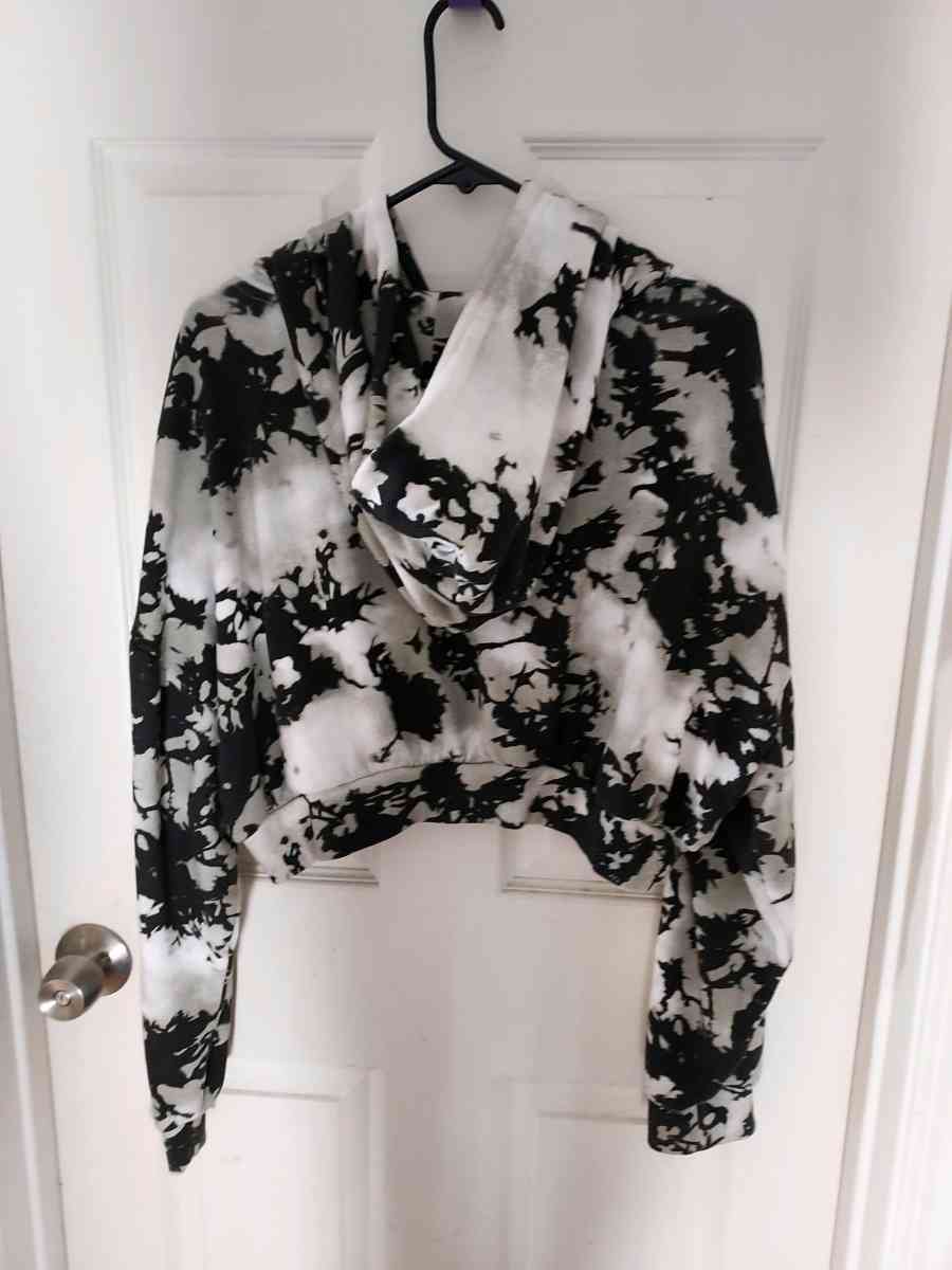 Cropped Tupac hoodie - Oceanside, California - FleaMarketBay