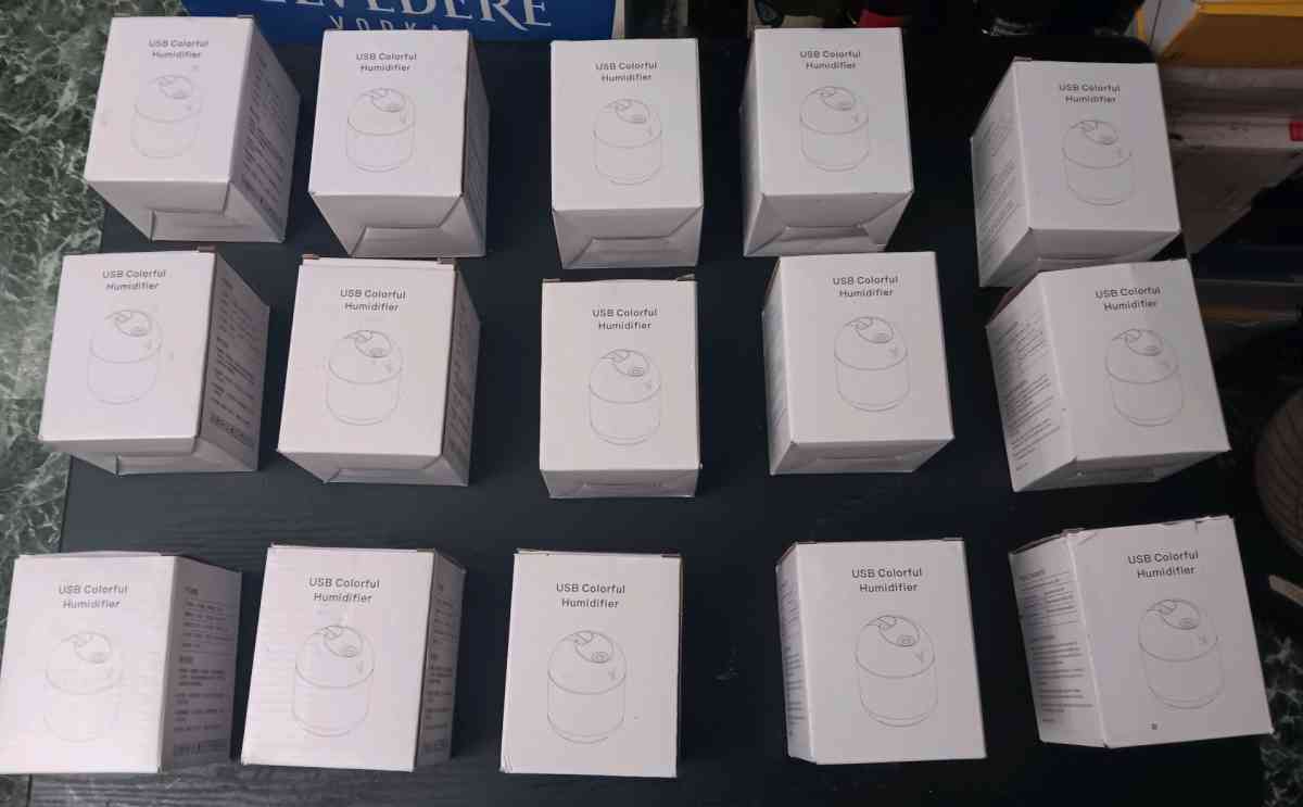 COLOURFUL MINI AIR HUMIDIFIER - Bronx, New York - FleaMarketBay