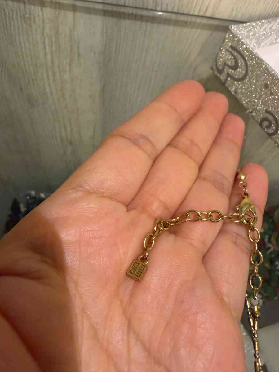 Givenchy gold tone necklace - Ridgewood, New York - FleaMarketBay