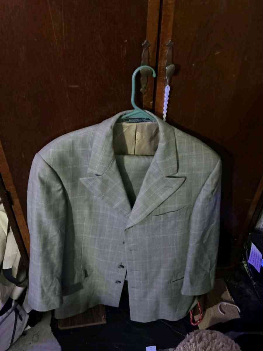 Mens Steve Harvey Gray Plaid Suit - Atlanta, Georgia