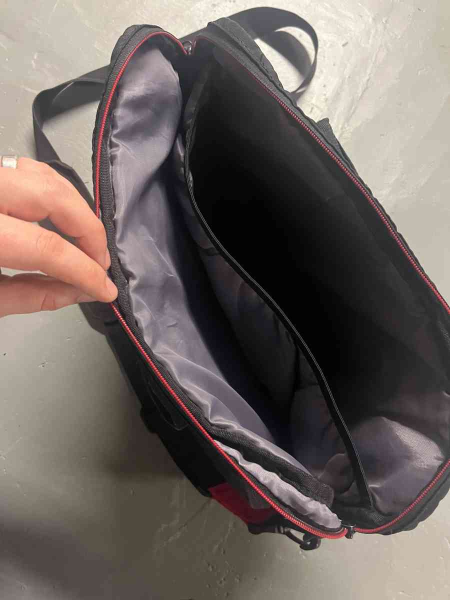 USED  Lenovo Laptop Bag  ThinkPad Pro Docking Station Type 4 - Piscataway, New Jersey - FleaMarketBay